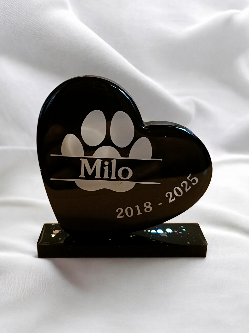 ❤️ Heart Memorial Plaque – Personalised Pet Tribute with Optional Ashes Inclusion