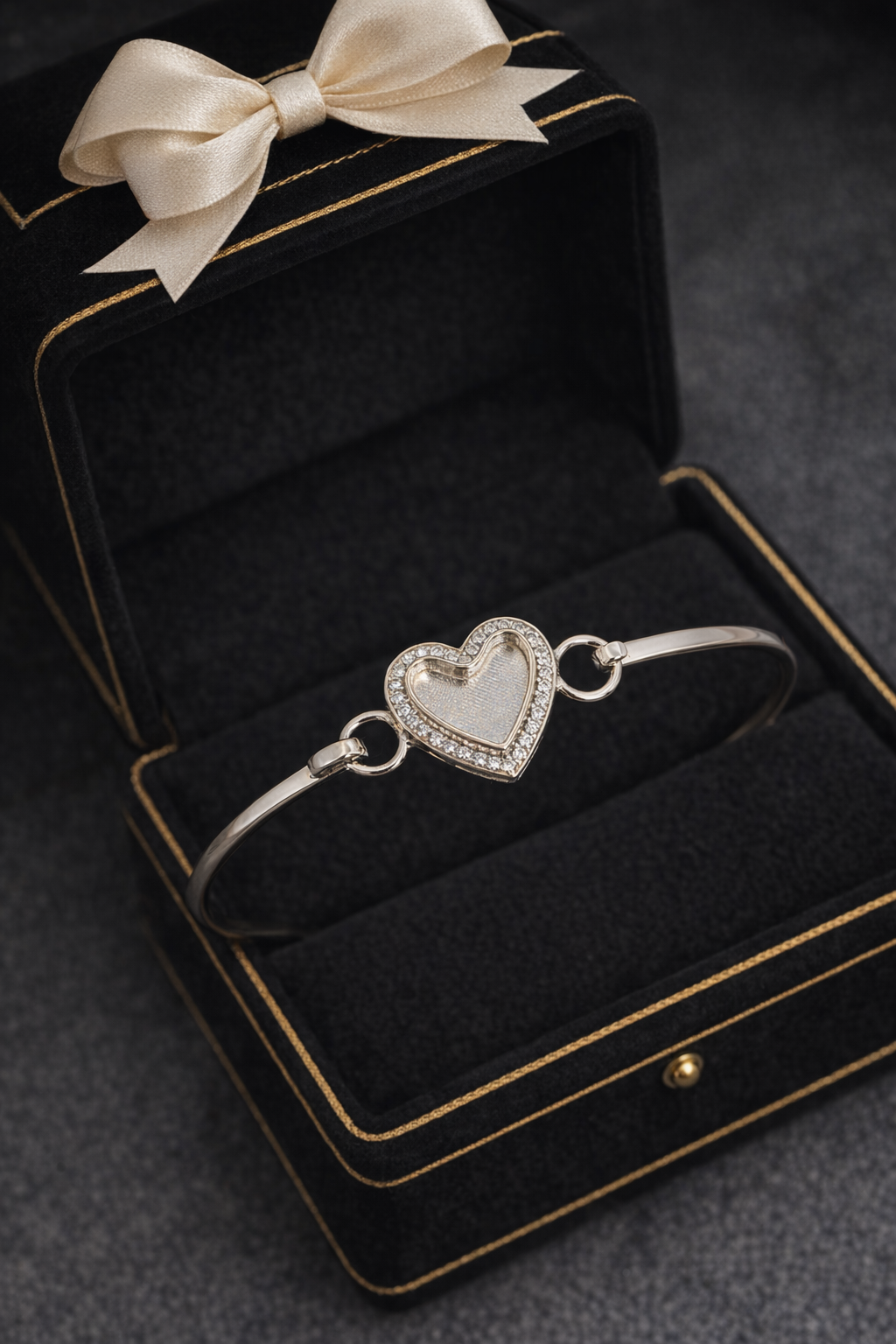 Heart CZ Hook Clasp 925 Silver Bangle