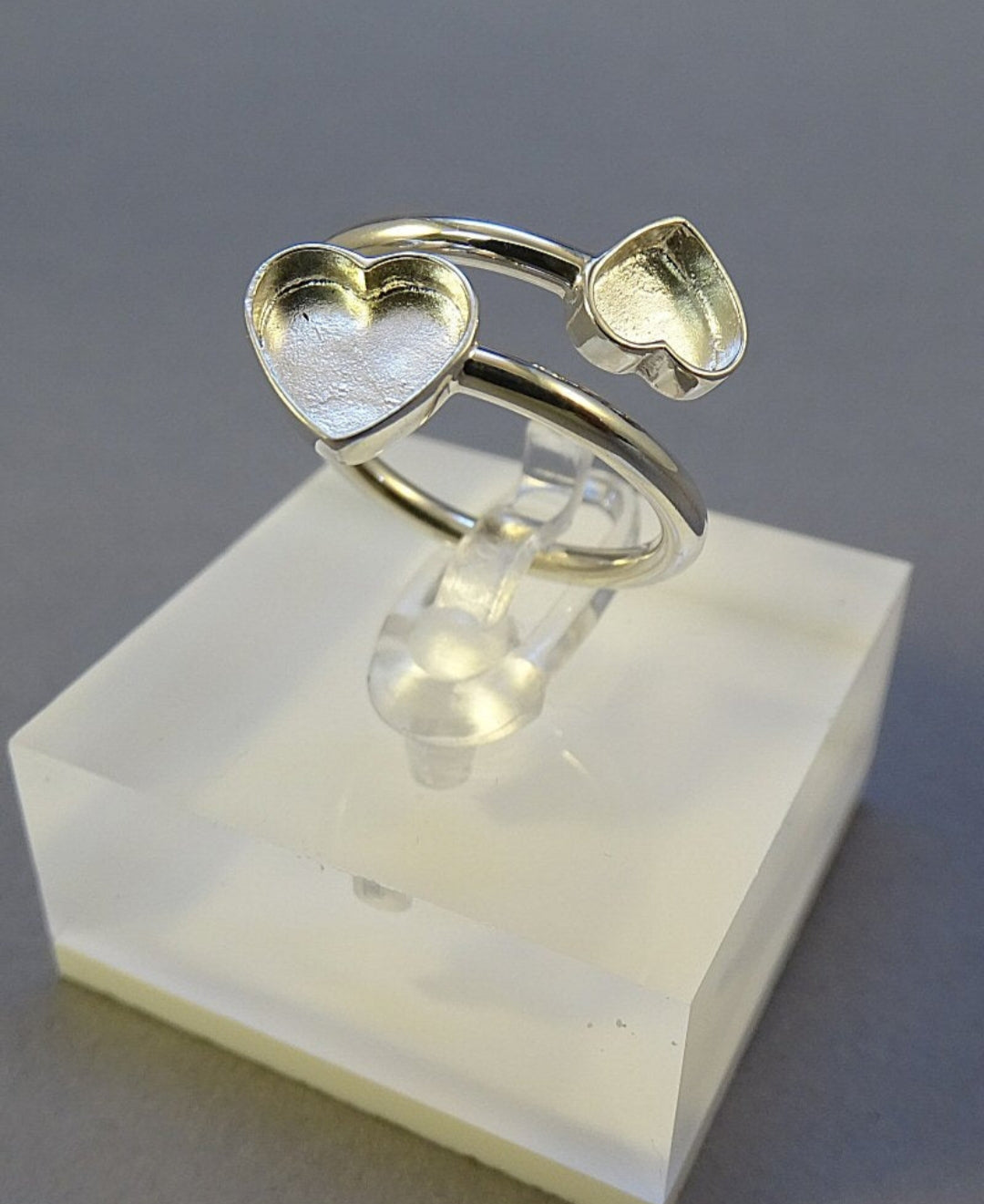 Adjustable Double‑Heart Memorial Ring for Ashes or Hair