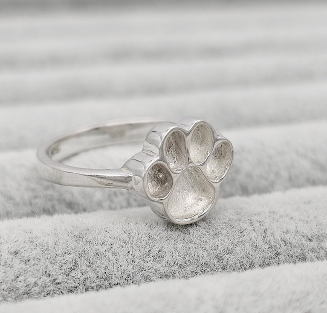 Sterling Silver Paw Ring with Resin & Cremation Ashes – Pet Tribute Jewellery