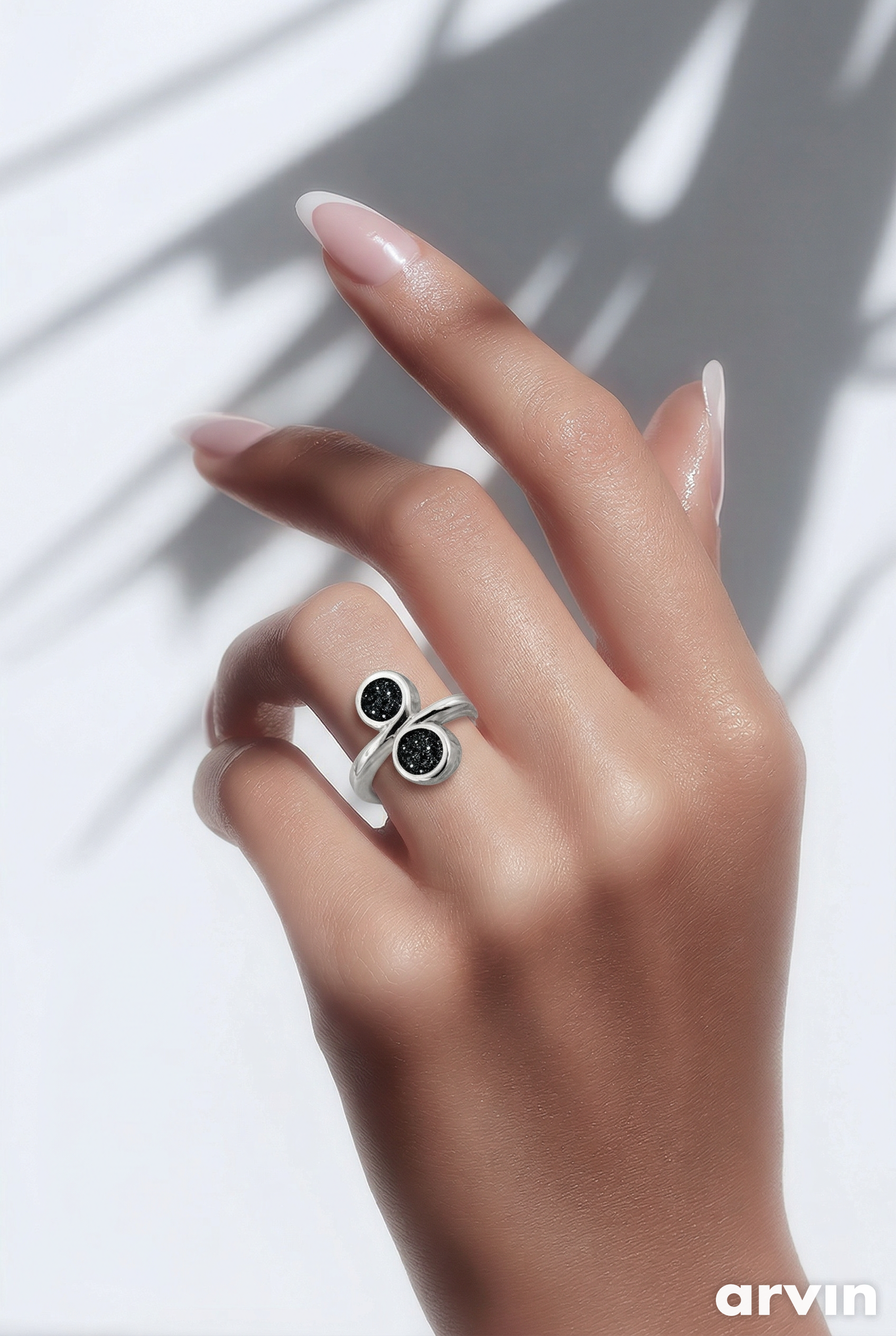 925 Silver Remembrance Ring – Contemporary Tribute Design
